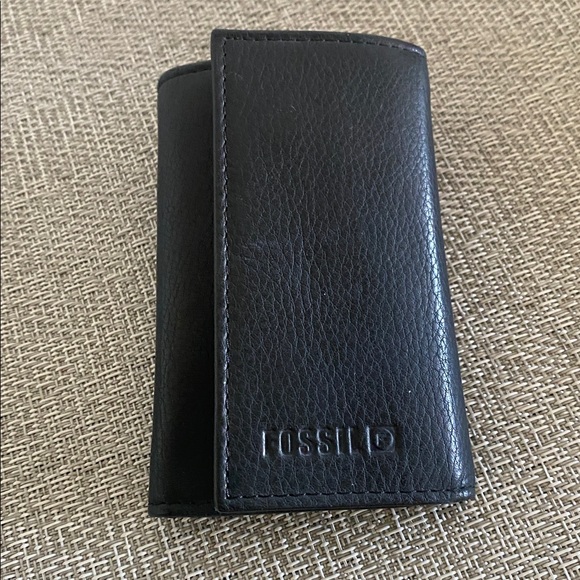 Fossil Black Leather Key Holder Organizer - Picture 2 of 4